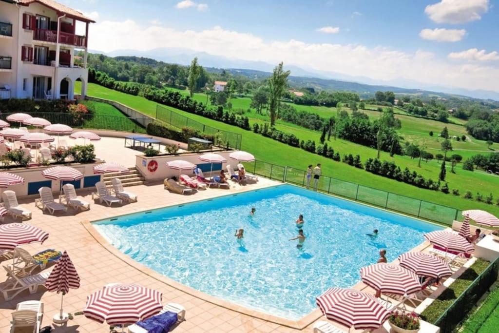 דירות ארסנגואה T1 Bis Avec Piscine Vue Golf Et Montagnes מראה חיצוני תמונה